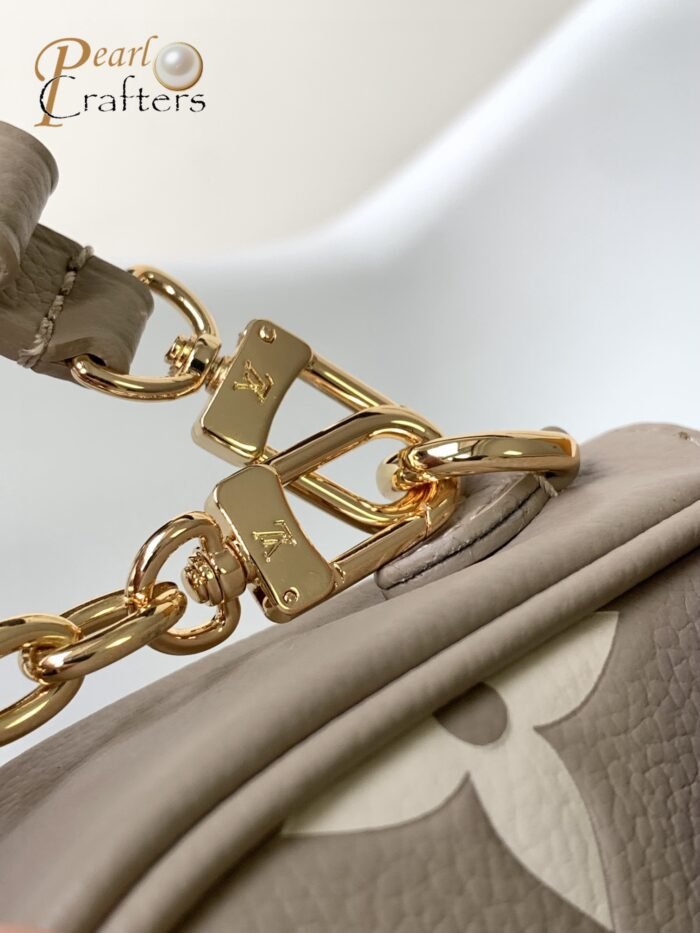 ⁦Louis Vuitton 10A Handbag Shoulder Bag Top Mirror Quality Version Wallet on Chain Ivy M82211⁩ - الصورة ⁦6⁩