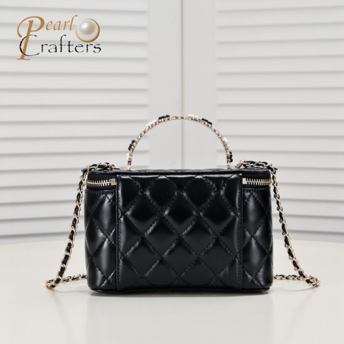 ⁦Chanel 23K Petal Metal Handle Shoulder Bag Handbag⁩ - الصورة ⁦3⁩