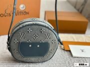 ⁦Louis Vuitton Denim Shoulder Bag Handbag⁩ - الصورة ⁦5⁩