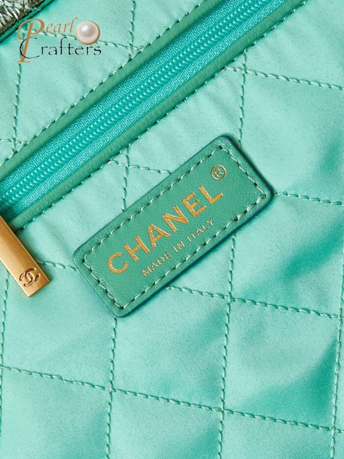 Chanel 10A Handbag Shoulder Bag Top Mirror Quality Version 22 bag AS3261 - Image 8