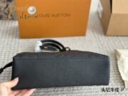 ⁦Louis Vuitton Petit Palais Tote Shoulder Handbag⁩ - الصورة ⁦7⁩