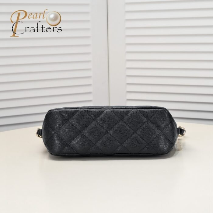 Chanel Hobo Underarm Bag Large Shoulder Bag Handbag - Image 4