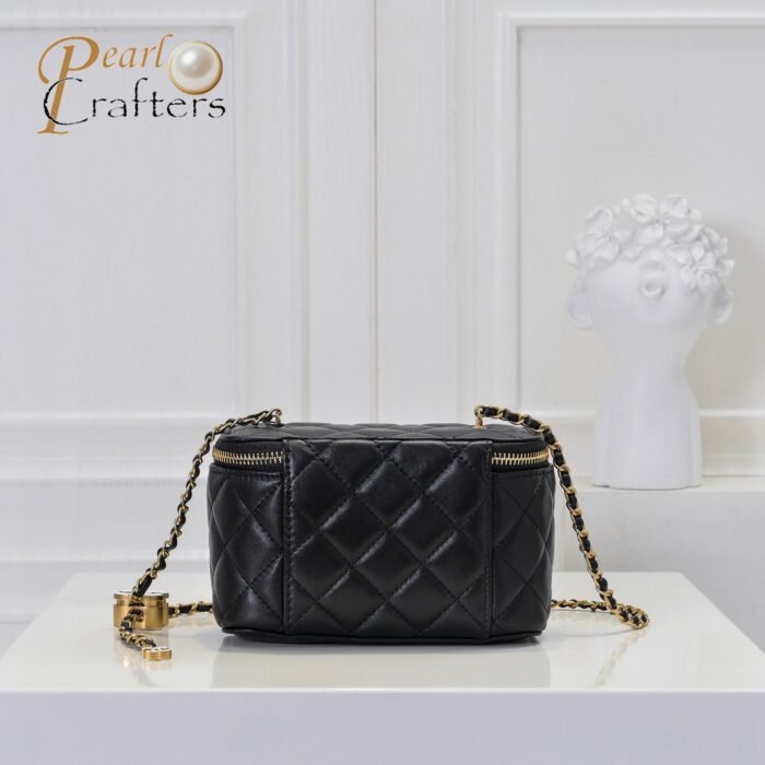 Chanel Handle Vanity Case with Mirror and Chain Black Shoulder Bag Handbag - Image 5