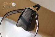 ⁦Louis Vuitton LV Twist Shoulder Crossbody Handbag⁩ - الصورة ⁦8⁩