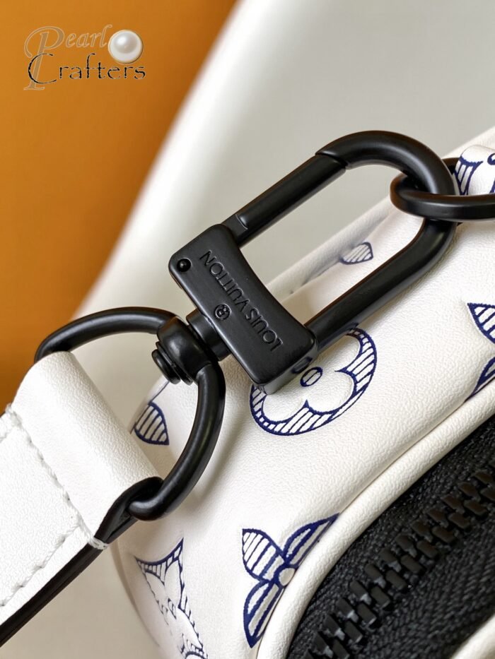 Louis Vuitton 10A Handbag Shoulder Bag Top Mirror Quality Version Neo Alpha M83383 M82542 - Image 6