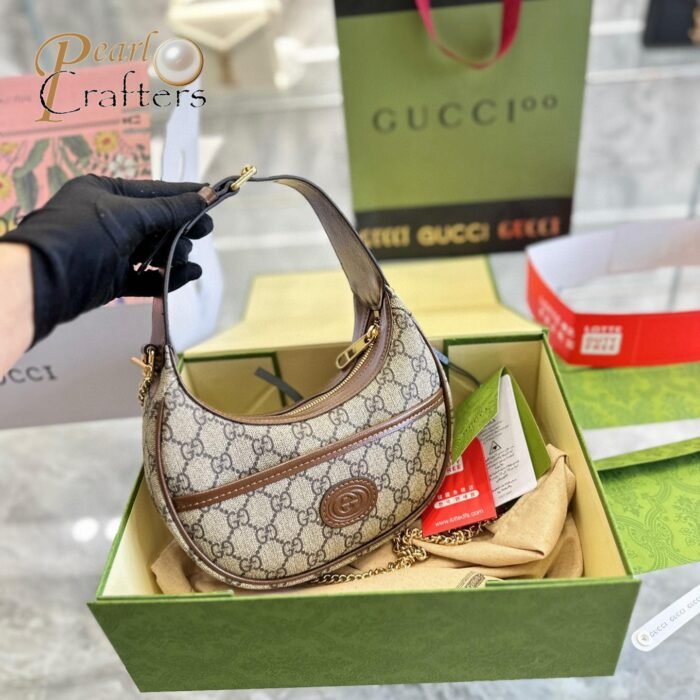⁦Gucci Marmnt Half Moon Shoulder Bag Handbag⁩ - الصورة ⁦2⁩