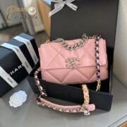 ⁦CHANEL 19 Flap Bag Chain Strap Shoulder Bag 0⁩ - الصورة ⁦13⁩