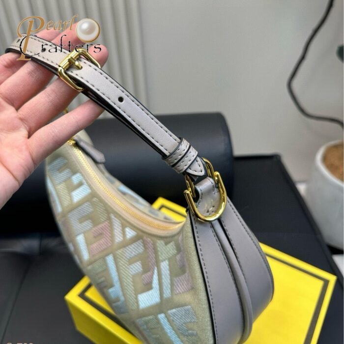 ⁦Fendi FF Logo Half Moon Bag Wristlet Shoulder Crossbody Tote Bag⁩ - الصورة ⁦6⁩