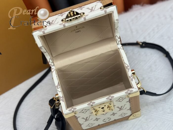 ⁦Louis Vuitton The Camera Box M10079 Shoulder Bag Handbag⁩ - الصورة ⁦9⁩