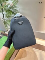 Gucci Cross Body Bag - Image 6