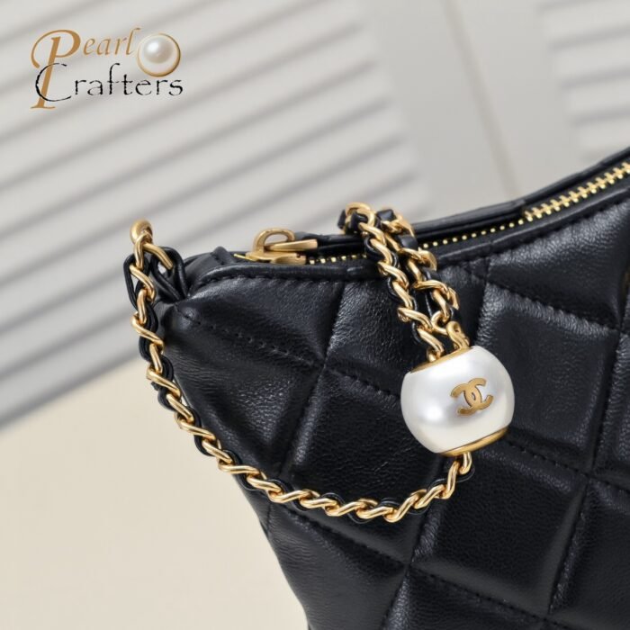 Chanel  Shoulder Bag Handbag - Image 6