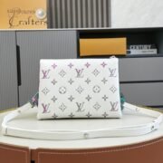 ⁦Louis Vuitton 10A Handbag Shoulder Bag Top Mirror Quality Version Coussin BB M23617⁩ - الصورة ⁦3⁩