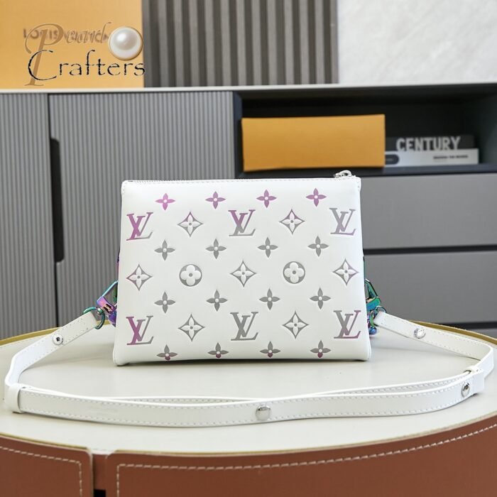 ⁦Louis Vuitton 10A Handbag Shoulder Bag Top Mirror Quality Version Coussin BB M23617⁩ - الصورة ⁦3⁩