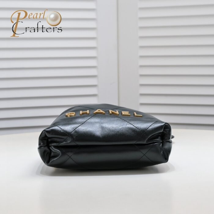 ⁦Chanel 22S Trash Bag Mini Pearl Bag Shoulder Bag Handbag⁩ - الصورة ⁦4⁩