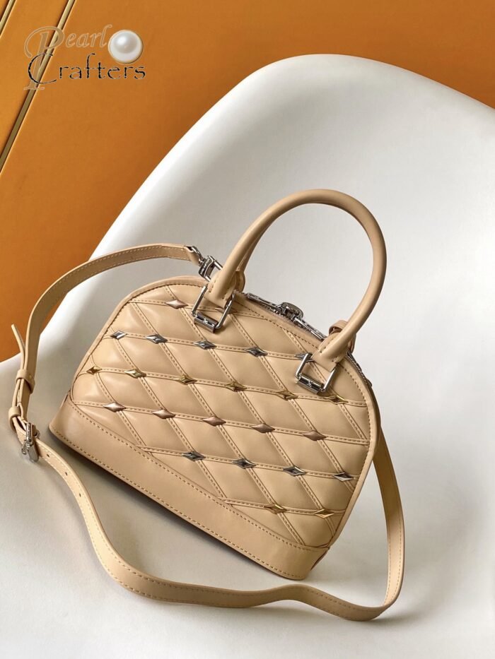 ⁦Louis Vuitton 10A Handbag Shoulder Bag Top Mirror Quality Version Nicolas Ghesquière M24153⁩ - الصورة ⁦3⁩