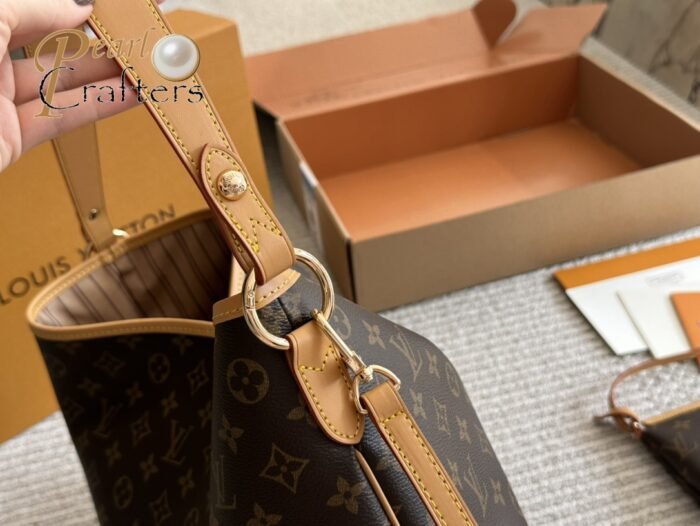 Louis Vuitton Tote Bag Shoulder Bag Handbag - Image 5