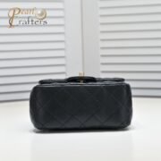 ⁦Chanel 23S Camellia Flower Adjustable Buckle Shoulder Bag Handbag⁩ - الصورة ⁦4⁩