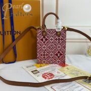 ⁦Louis Vuitton LV Petit Sac Plat Shoulder Bag⁩ - الصورة ⁦10⁩