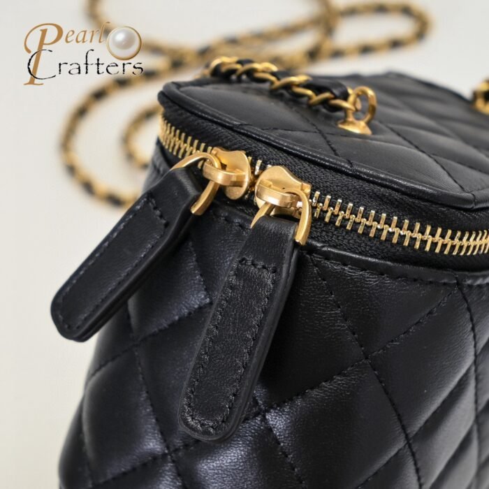 Chanel Handle Vanity Case with Mirror and Chain Black Shoulder Bag Handbag - Image 7