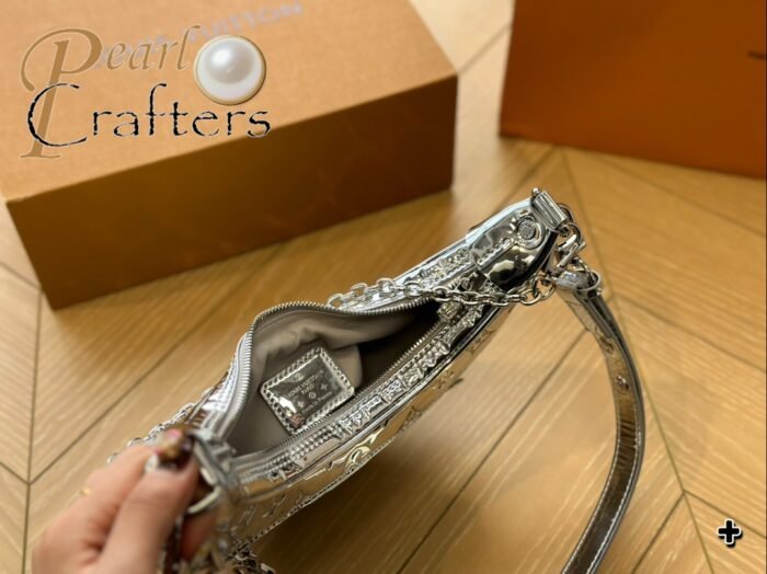 Louis Vuitton Loop Shoulder Bag Handbag - Image 7