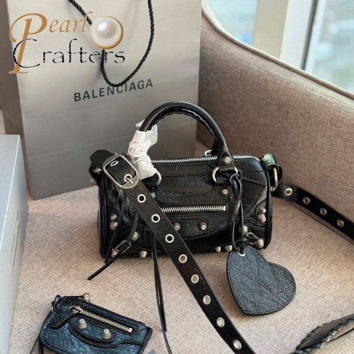 Balenciaga Le Cagole Leather Duffle Bag - Image 4