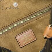 Louis Vuitton LV Tote Shoulder Bag M68169 - Image 9