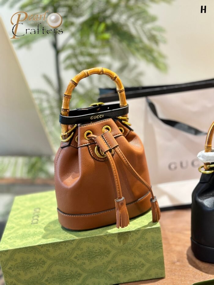 Gucci Bucket Bag Shoulder Bag - Image 9