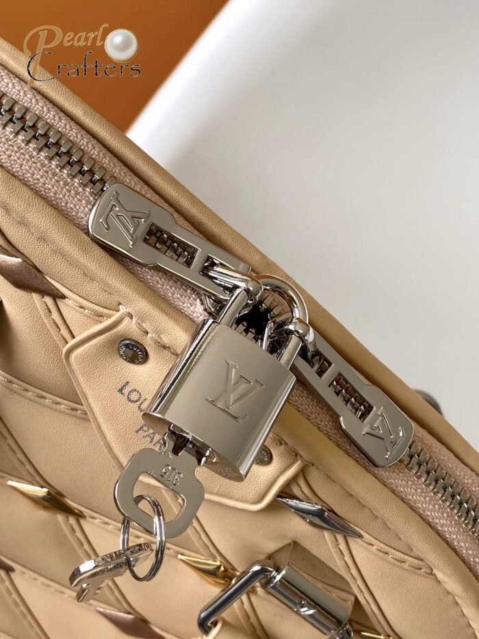⁦Louis Vuitton 10A Handbag Shoulder Bag Top Mirror Quality Version Nicolas Ghesquière M24153⁩ - الصورة ⁦6⁩