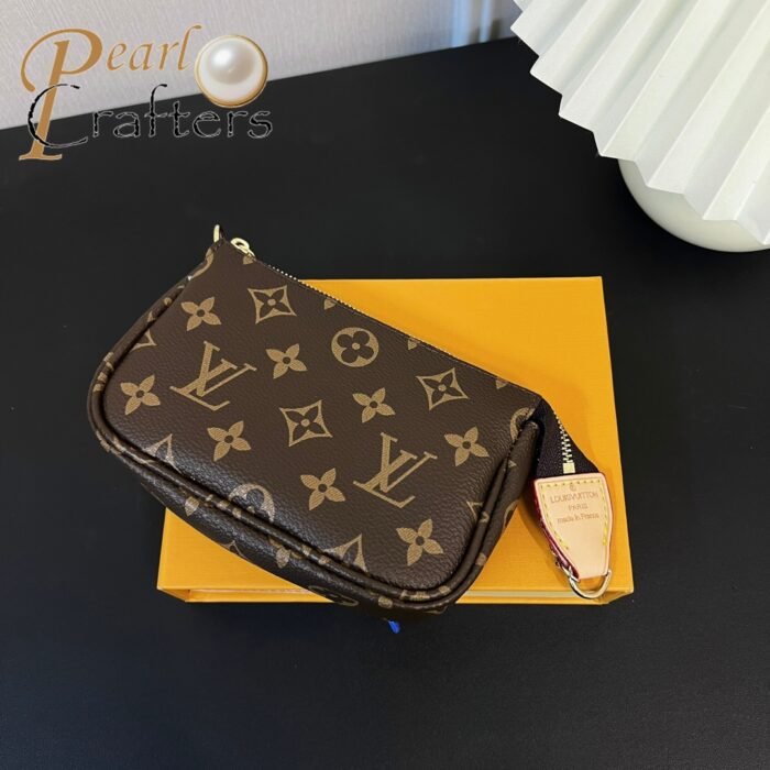 ⁦Louis Vuitton Multi Pochette Accessories Mini Bag Purse⁩ - الصورة ⁦5⁩