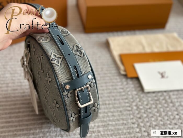 ⁦Louis Vuitton Denim Shoulder Bag Handbag⁩ - الصورة ⁦4⁩