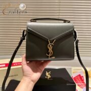 ⁦Saint Laurent YSL Cassandra Shoulder Bag Mini⁩ - الصورة ⁦4⁩