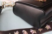 Louis Vuitton LV Twist Shoulder Crossbody Handbag M23389 - Image 5