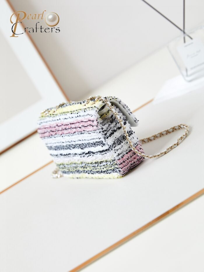 ⁦Chanel 10A Handbag Shoulder Bag Top Mirror Quality Version CHANEL AS4561⁩ - الصورة ⁦4⁩