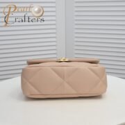 Chanel Lambskin Quilted Small 19 Flap Shoulder Bag Handbag - Image 4