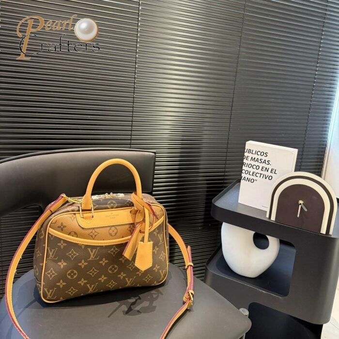 ⁦Louis Vuitton LV Takashi Murakami Jenny Bag Shoulder Handbag 42720⁩ - الصورة ⁦5⁩