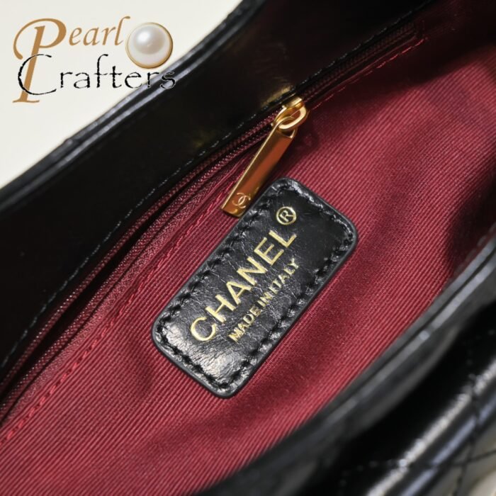 ⁦Chanel 22P Hobo Shiny Crumpled Calfskin Small Shoulder Bag Handbag⁩ - الصورة ⁦9⁩