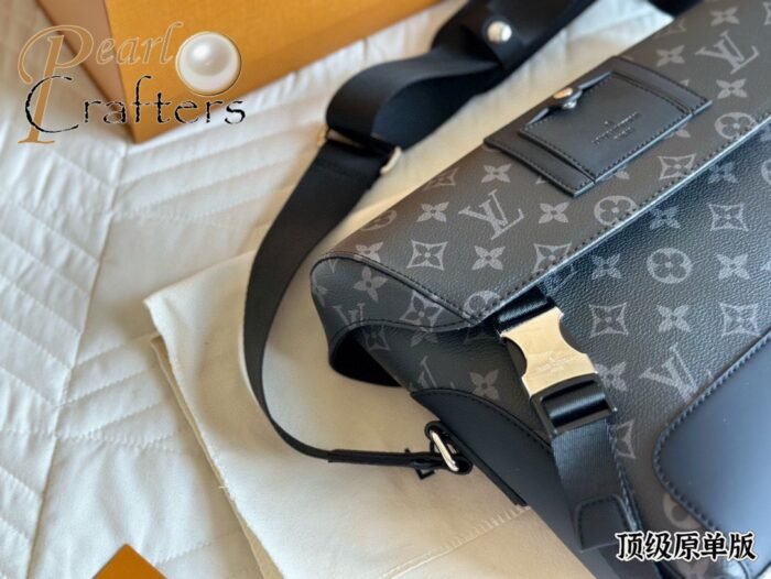 ⁦Louis Vuitton Messenger Bag Shoulder Bag Handbag⁩ - الصورة ⁦7⁩