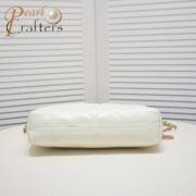 ⁦Chanel 22 Bag Pearl Bag Shoulder Bag Handbag⁩ - الصورة ⁦4⁩