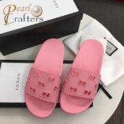 ⁦Gucci Womns GG Slide Rubber Sandals 573922⁩ - الصورة ⁦5⁩
