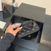 ⁦Chanel Top Handle Vanity Case with Mirror and Chain Black Shoulder Bag Handbag⁩ - الصورة ⁦4⁩