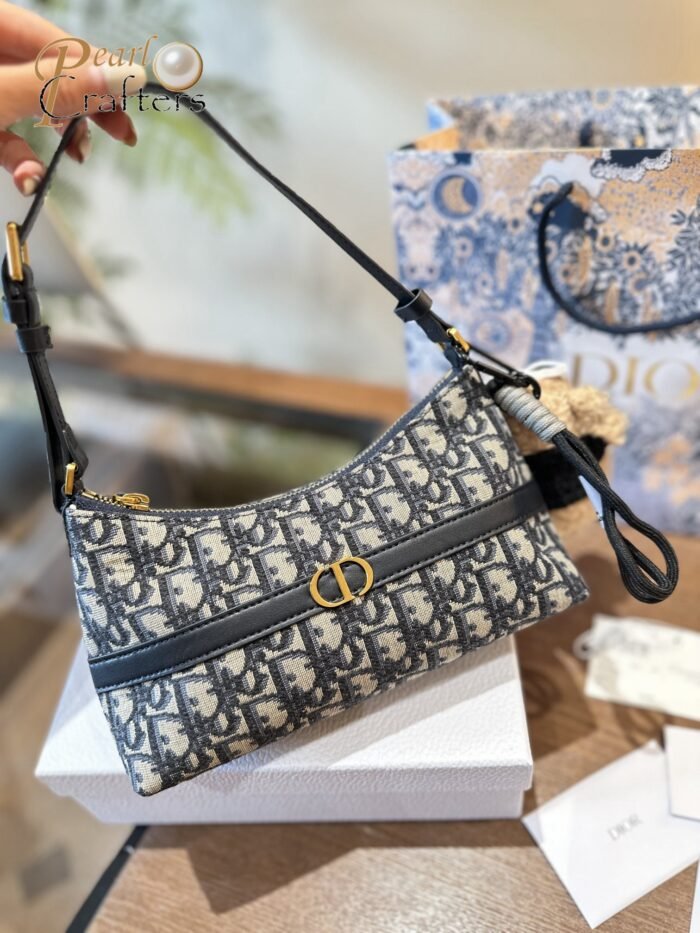Dior Hobo Shoulder Bag - Image 6