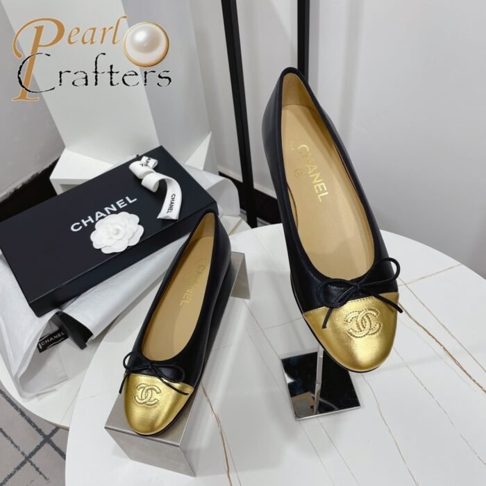 Chanel  Simple casual shoes Sandals Slide - Image 5