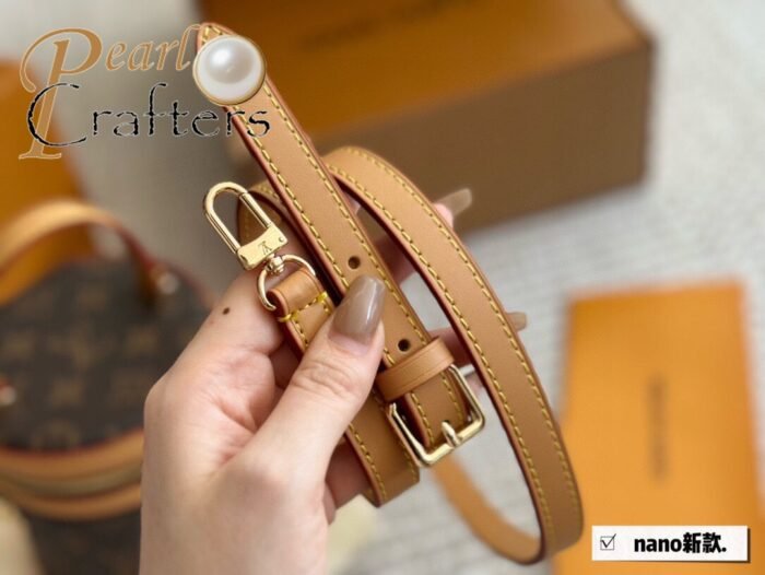 ⁦Louis Vuitton Cannes Shoulder Bag Handbag⁩ - الصورة ⁦8⁩