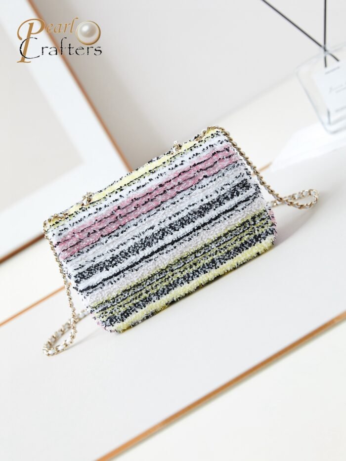 ⁦Chanel 10A Handbag Shoulder Bag Top Mirror Quality Version CHANEL AS4561⁩ - الصورة ⁦5⁩