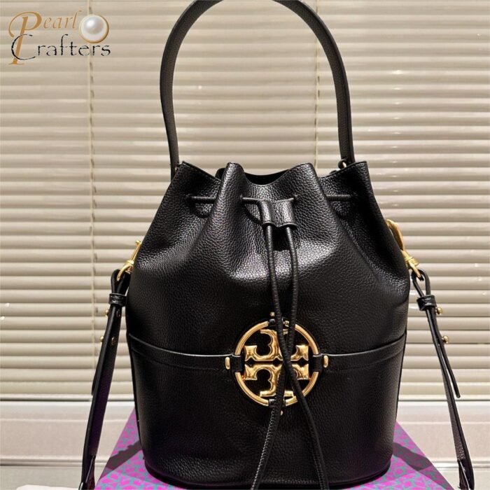 Tory Burch New miler good looking bucket bag - Image 2