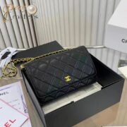 ⁦Chanel  WOC Quilted Caviar Shoulder Bag⁩ - الصورة ⁦2⁩