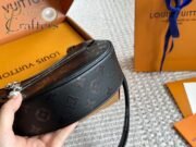 Louis Vuitton Loop Shoulder Bag - Image 5