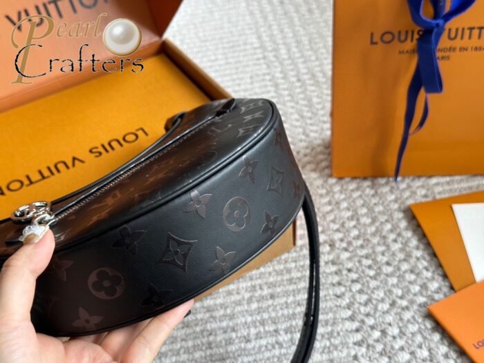 Louis Vuitton Loop Shoulder Bag - Image 5