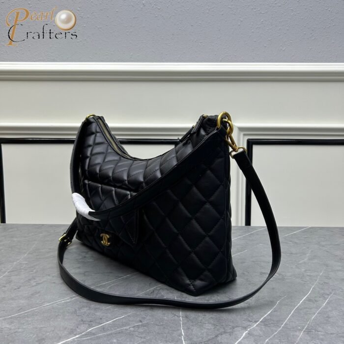 ⁦Chanel Hobo Calf Leather Shoulder Bag Handbag⁩ - الصورة ⁦4⁩