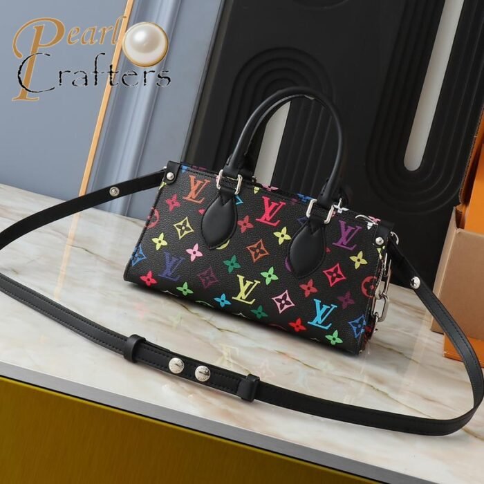 ⁦Louis Vuitton LV Takashi Murakami Murakami ONTHEGO EAST WEST Shoulder Bag M13260⁩ - الصورة ⁦3⁩